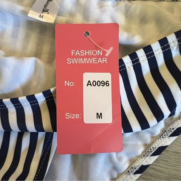 NWT Ocean 101 Bikini Two Piece Swimsuit White Navy Stripe M - Picture 5 of 6